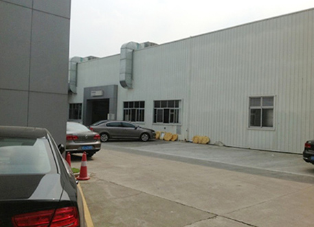 汽車(chē)車(chē)間環(huán)?？照{(diào)番禺4S店維保車(chē)間案例